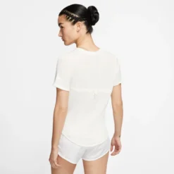 Nike Icon Clash Short Sleeve Jersey White Women -Triathlon Gear Shop 15477635eb2a95f1cfbc5.41668592