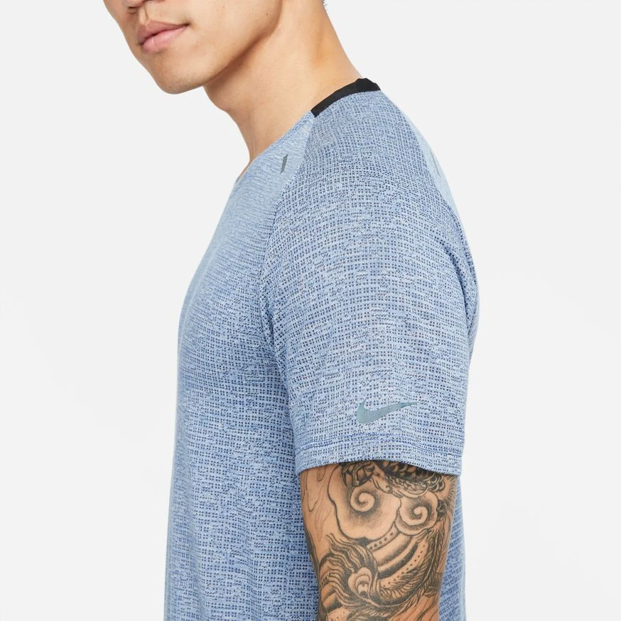 Nike Dri-Fit Run Division Grey Short Sleeve Jersey 3 Nike Dri-Fit Run Division Grey Short Sleeve Jersey - Image 3